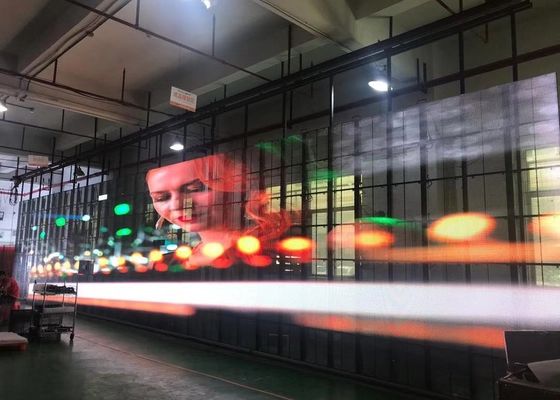 CCC ショッピング モール用の透明な LED カーテン ディスプレイ シースルー ビデオ パネル